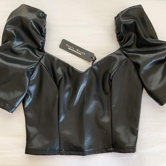 New Faux leather mini skirt & puff sleeve top set - Picture 5 of 7